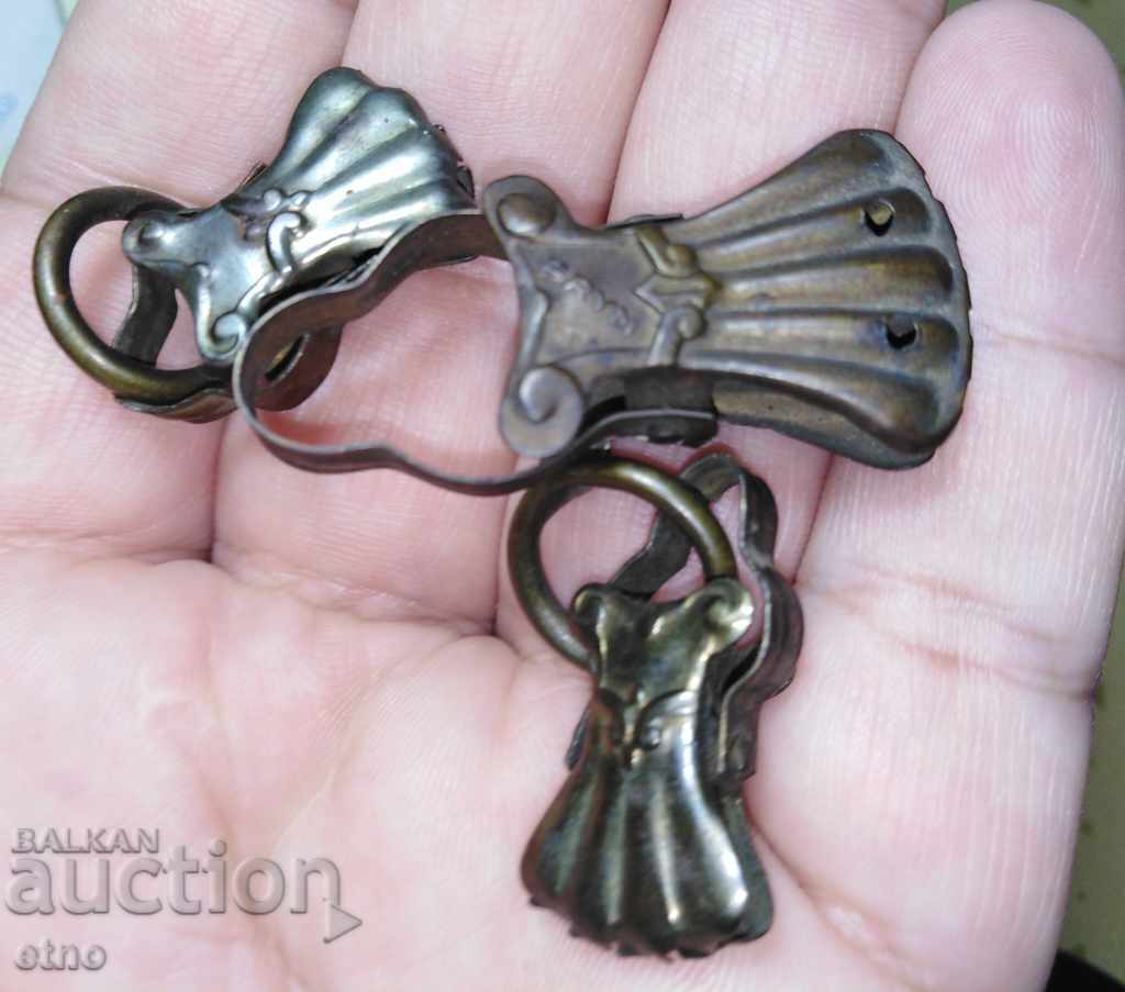 Δημοπρασία 3 ΣΦΙΓΚΤΕΣ ΚΟΥΡΤΙΝΑΣ ΡΕΤΡΟ Δημοπρασία 3 ΣΦΙΓΚΤΕΣ ΚΟΥΡΤΙΝΑΣ ΡΕΤΡΟ