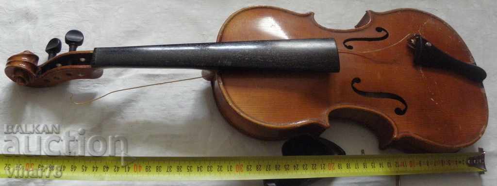 violin with suitcase - 5
