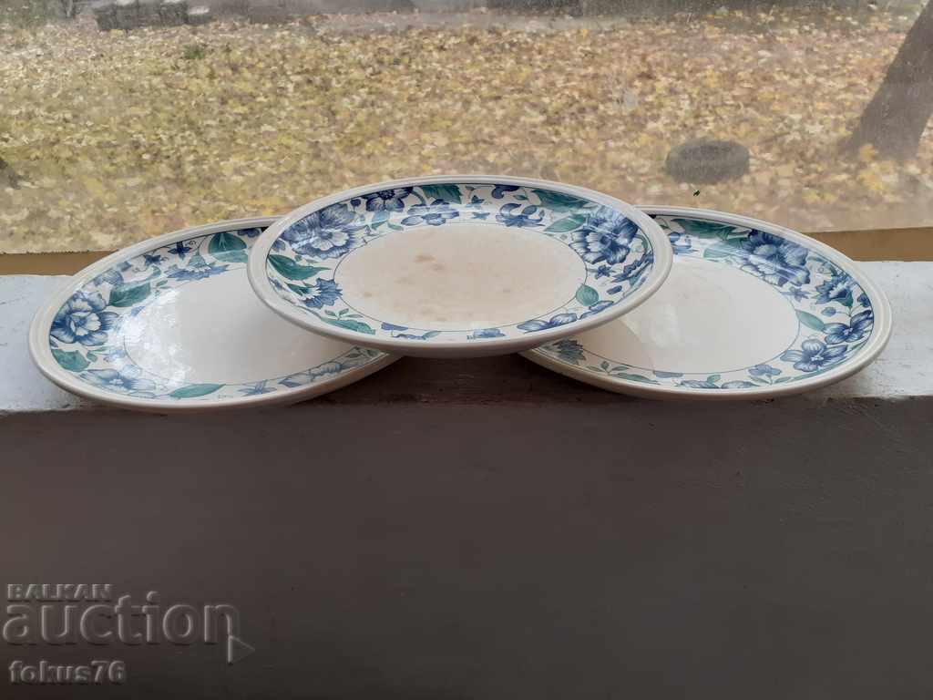 Lot of three porcelain plates Staffordshire England porcelain with price 300.00 BGN | € 153.39 Lot of three porcelain plates Staffordshire England porcelain with price 300.00 BGN | € 153.39