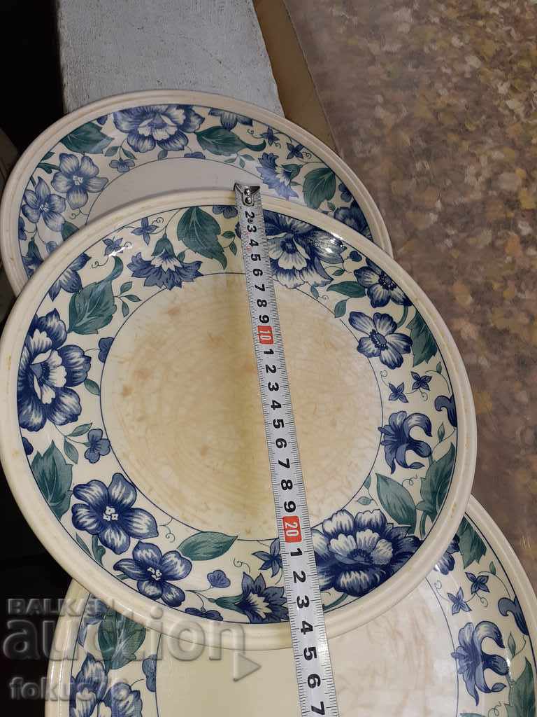 Lot of three porcelain plates Staffordshire England porcelain - 6 Lot of three porcelain plates Staffordshire England porcelain - 6