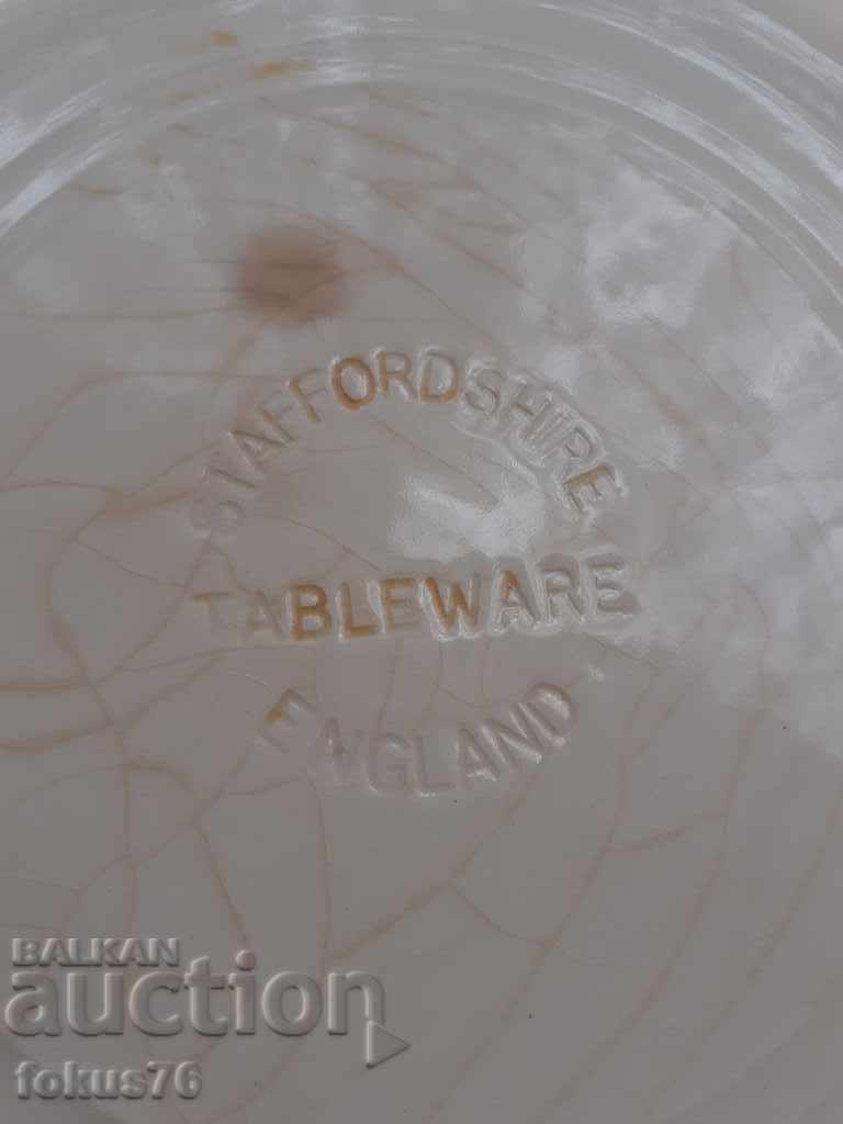 Lot of three porcelain plates Staffordshire England porcelain - 7 Lot of three porcelain plates Staffordshire England porcelain - 7