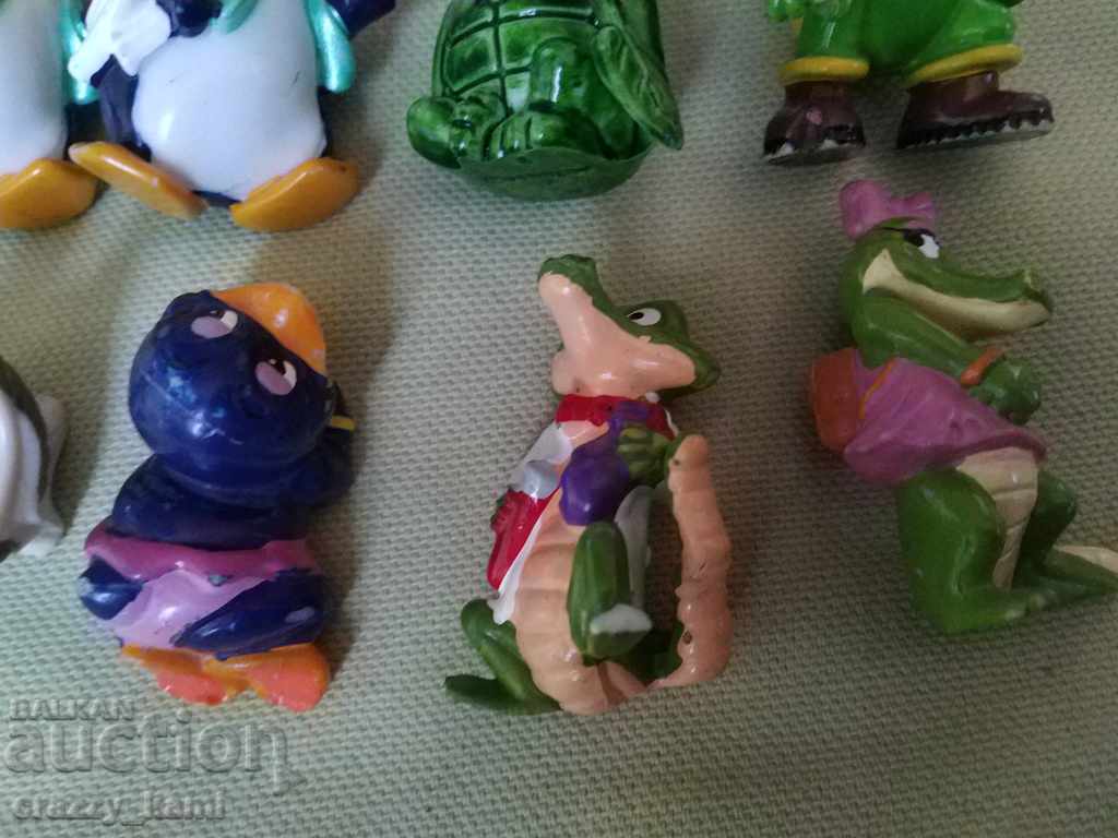 Auction Kinder figurines Auction Kinder figurines