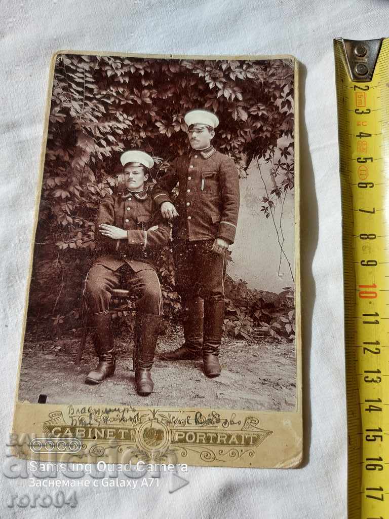 fotografii vechi - CARTON cu preț 40.49 BGN | € 20.70 fotografii vechi - CARTON cu preț 40.49 BGN | € 20.70