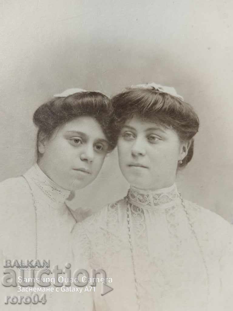 DOCTOR MARK - PHOTOGRAPHER - SVISHCHOV with price 17.99 BGN | € 9.20 DOCTOR MARK - PHOTOGRAPHER - SVISHCHOV with price 17.99 BGN | € 9.20