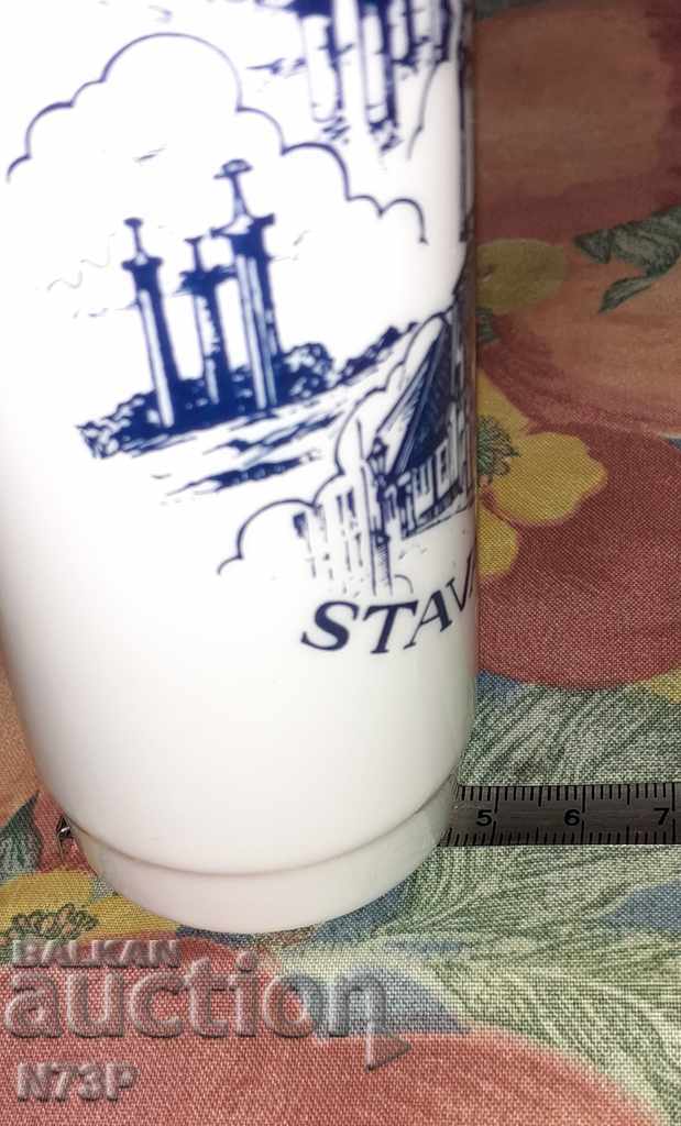 PORCELAIN VASE ... BYGDO .. - 7 PORCELAIN VASE ... BYGDO .. - 7