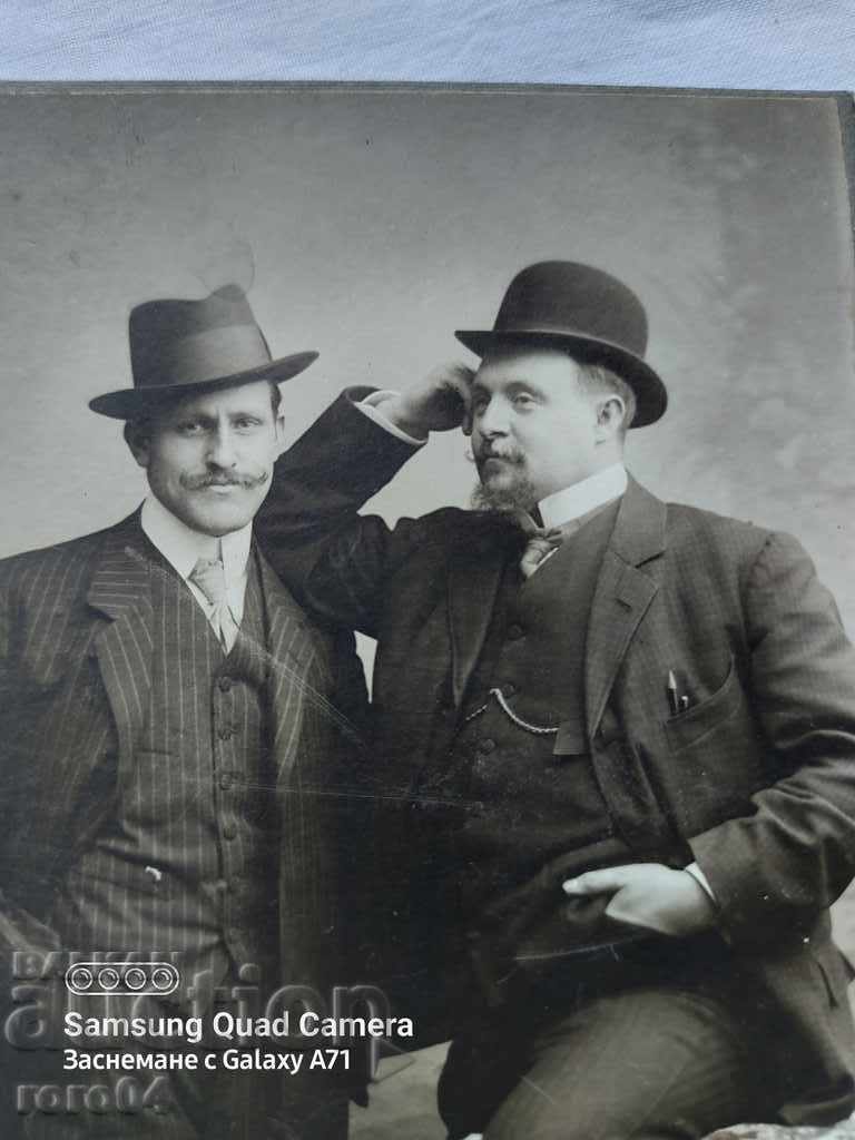 Auction  STAR PHOTOGRAPHY - CARD