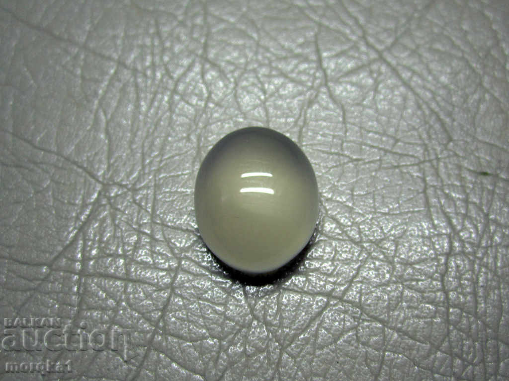 Moonstone φυσικό, φυσικό cabochon 6,70 καρατίων με τιμή 55.00 BGN | € 28.12 Moonstone φυσικό, φυσικό cabochon 6,70 καρατίων με τιμή 55.00 BGN | € 28.12