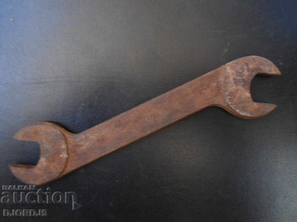 Old key with price 2.00 BGN | € 1.02 Old key with price 2.00 BGN | € 1.02