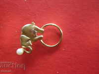 Amazing gilded brooch with pearl 2