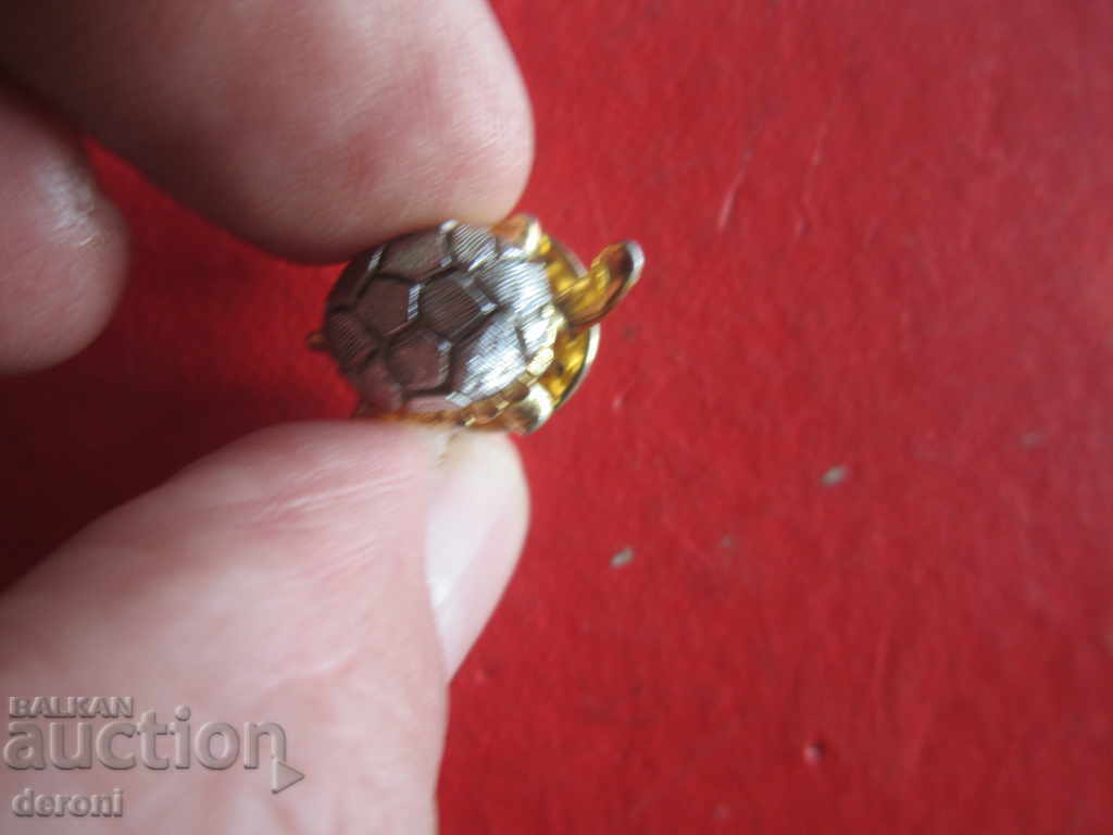 Amazing brooch 12 - 5 Amazing brooch 12 - 5