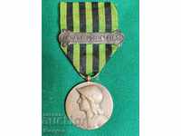 Vand o medalie veche Franta 1870-1871.