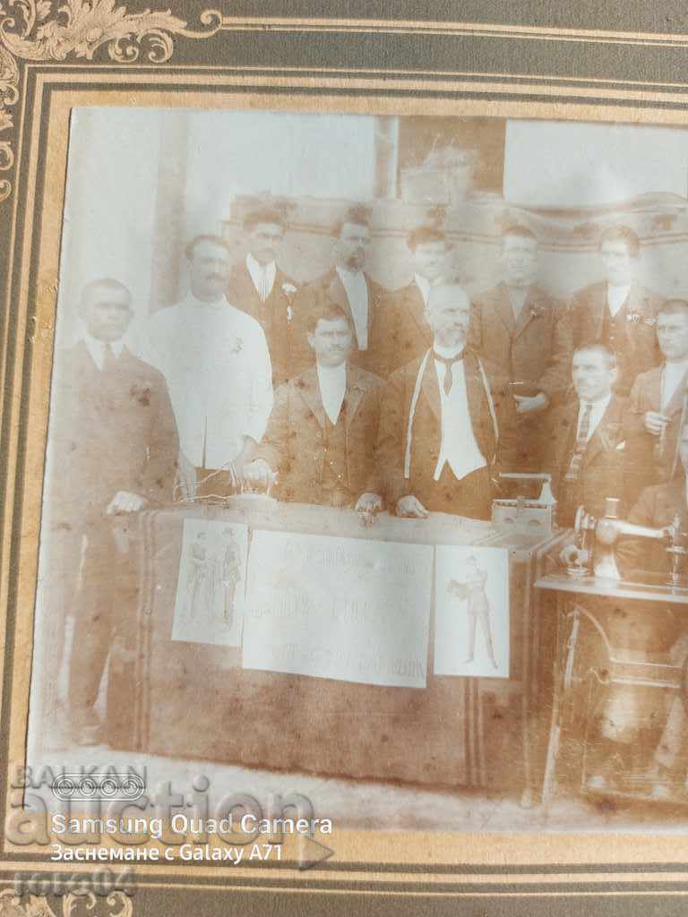 SOFIA - SEWERS - SEWING MACHINE - IRON - 5 SOFIA - SEWERS - SEWING MACHINE - IRON - 5