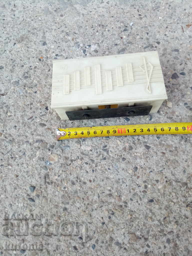 Old bell with price 19.99 BGN | € 10.22 Old bell with price 19.99 BGN | € 10.22