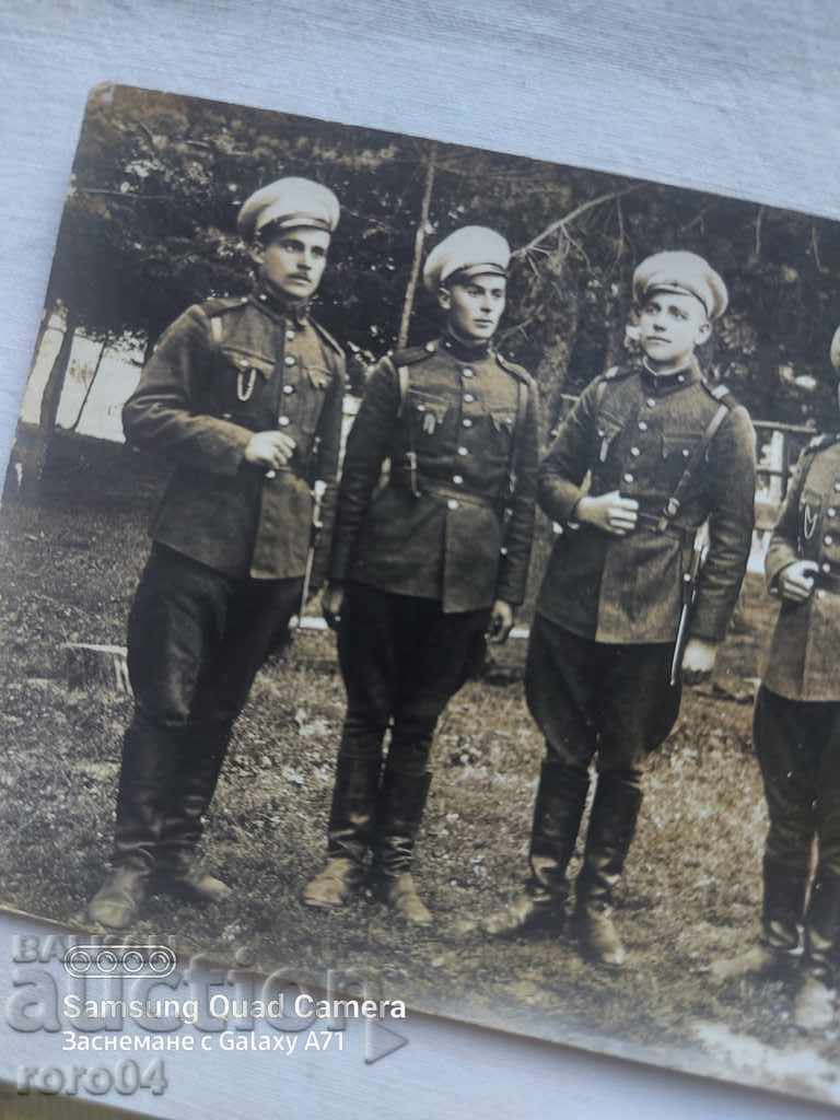 Delivery of 5 SOLDIERS WITH 5 MANLICHERS Delivery of 5 SOLDIERS WITH 5 MANLICHERS