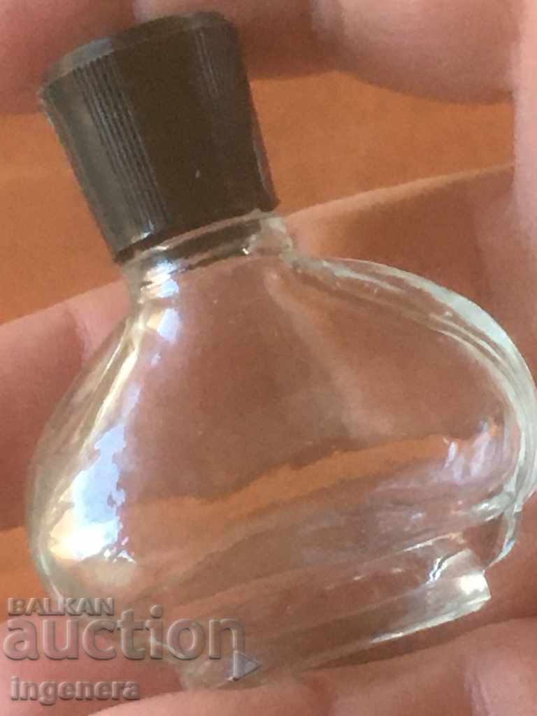 Delivery of PERFUME BOTTLE OF OLD GLASS Delivery of PERFUME BOTTLE OF OLD GLASS