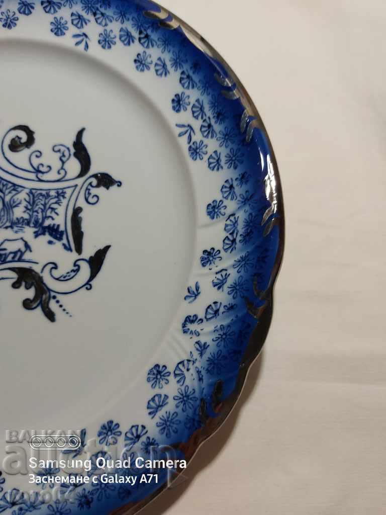Auction LARGE OLD BEAUTIFUL PORCELAIN PLATE Auction LARGE OLD BEAUTIFUL PORCELAIN PLATE