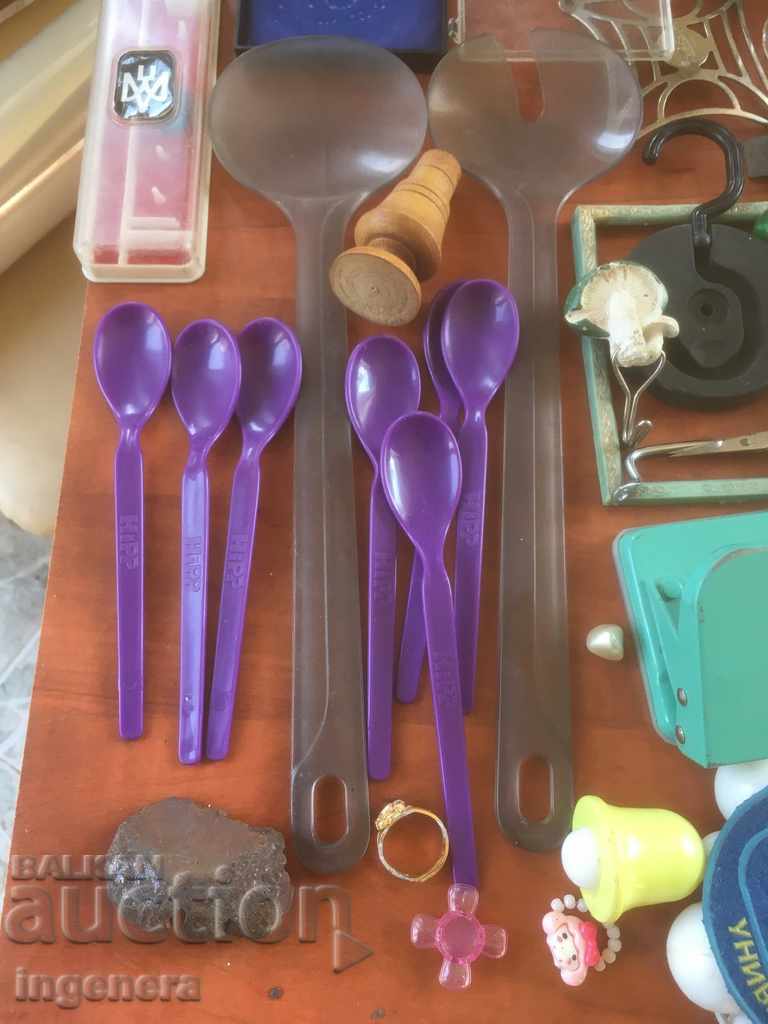 ΠΟΛΛΑ ΓΙΑ ΚΑΤΙ ΓΙΑ ΟΛΟΥΣ - 7