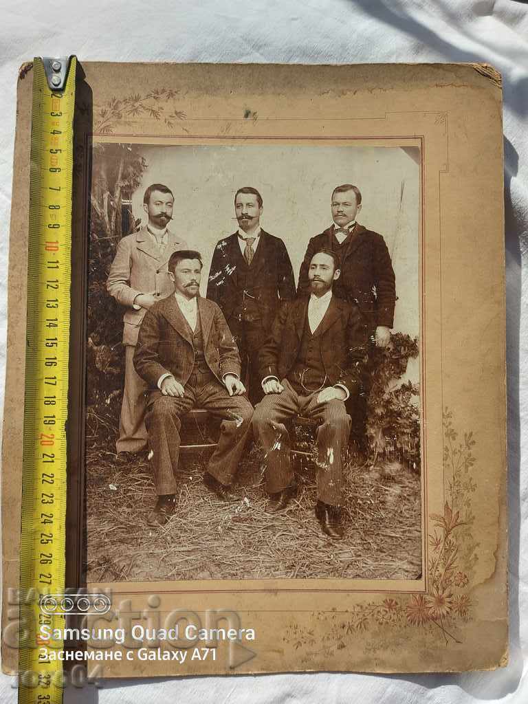 Παλιές φωτογραφίες - ΧΑΡΤΙΝΟ με τιμή € 10.99 | 21.49 BGN