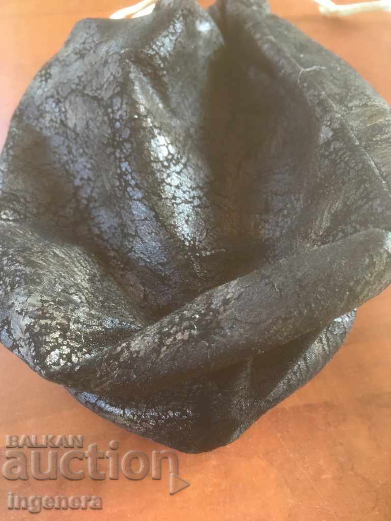 Delivery of CASE BAG MAKEUP BAG, VALUES AND OTHER Delivery of CASE BAG MAKEUP BAG, VALUES AND OTHER