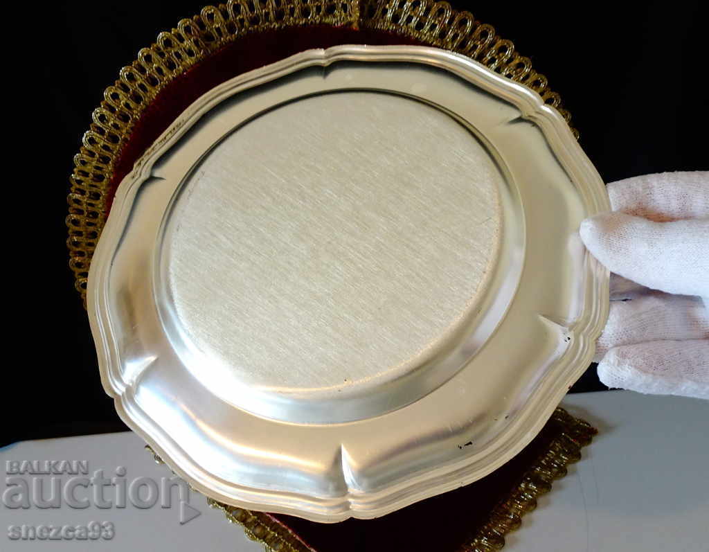 Silver-plated brass plate. with price 15.00 BGN | € 7.67 Silver-plated brass plate. with price 15.00 BGN | € 7.67