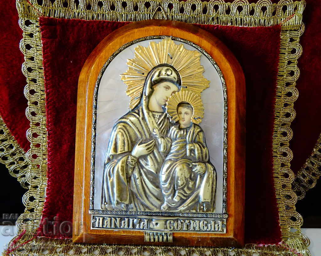 Старинна икона Св.Богородица Сумела,седеф,позлата.