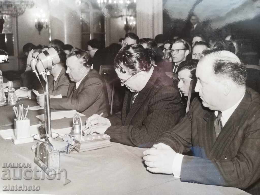 Photo political leaders with price 7.00 BGN | € 3.58 Photo political leaders with price 7.00 BGN | € 3.58