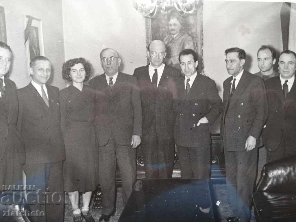 Photo political leaders with price 7.00 BGN | € 3.58