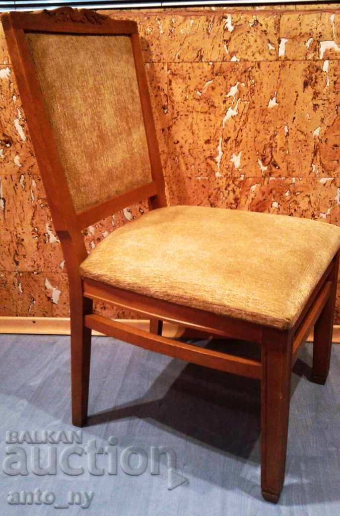 Auction ART-Chair made of solid beech with wood carving - set of 4 pieces Auction ART-Chair made of solid beech with wood carving - set of 4 pieces