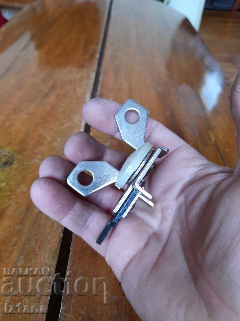 Auction An old can opener Auction An old can opener