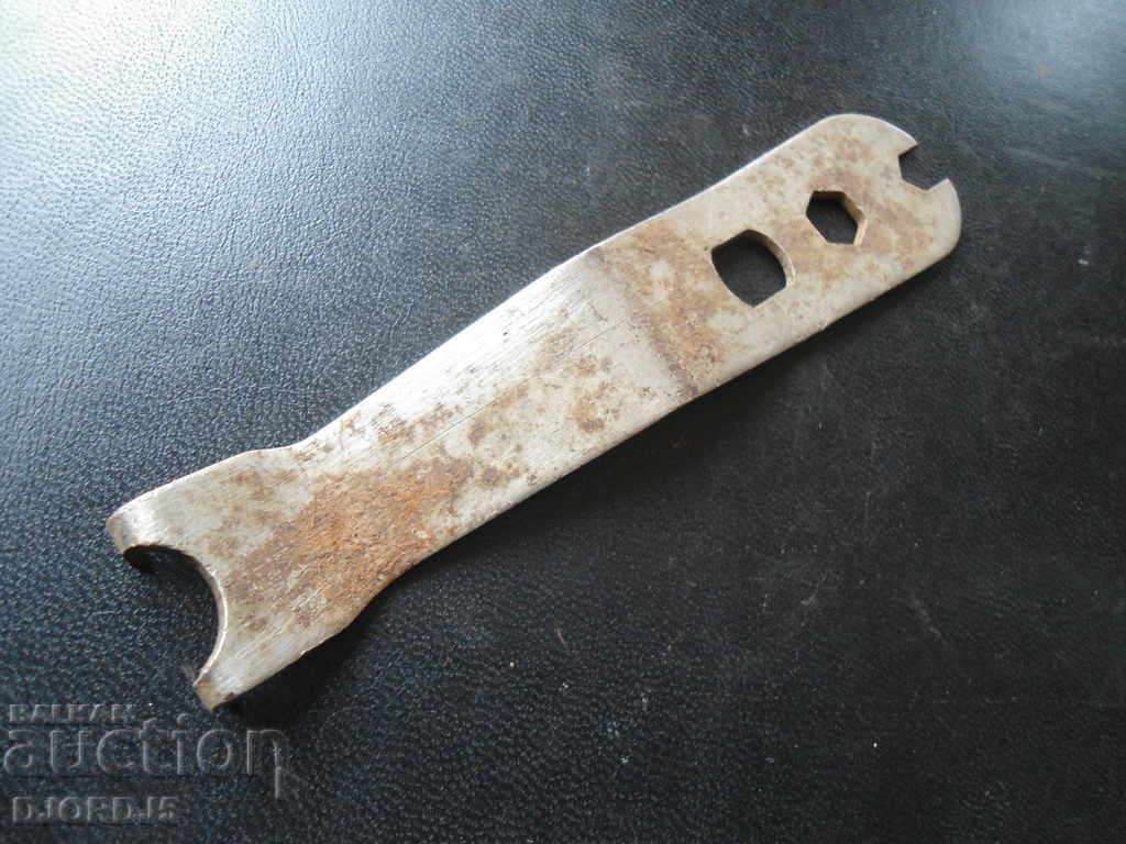 Auction An old switch Auction An old switch