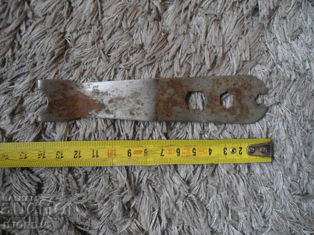 An old switch - 5 An old switch - 5