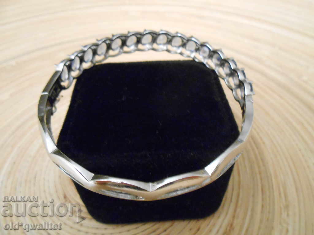 Attractive SILVER BRACELET with Tanzanites - 5 Attractive SILVER BRACELET with Tanzanites - 5