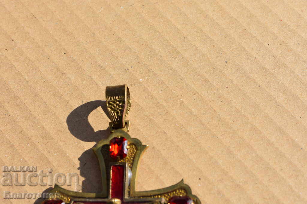 Delivery of Old bronze cross Delivery of Old bronze cross