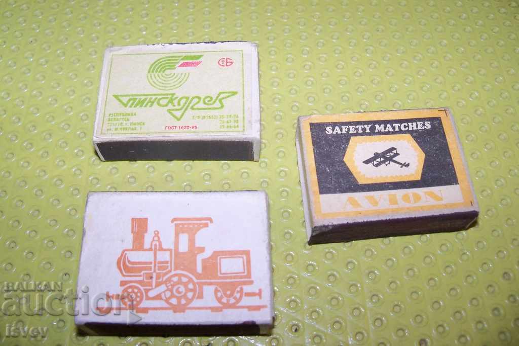 Auction Lot of 5 old matches Auction Lot of 5 old matches