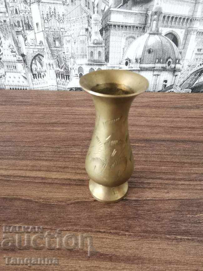 Beautiful copper vase with price 25.00 BGN | € 12.78 Beautiful copper vase with price 25.00 BGN | € 12.78