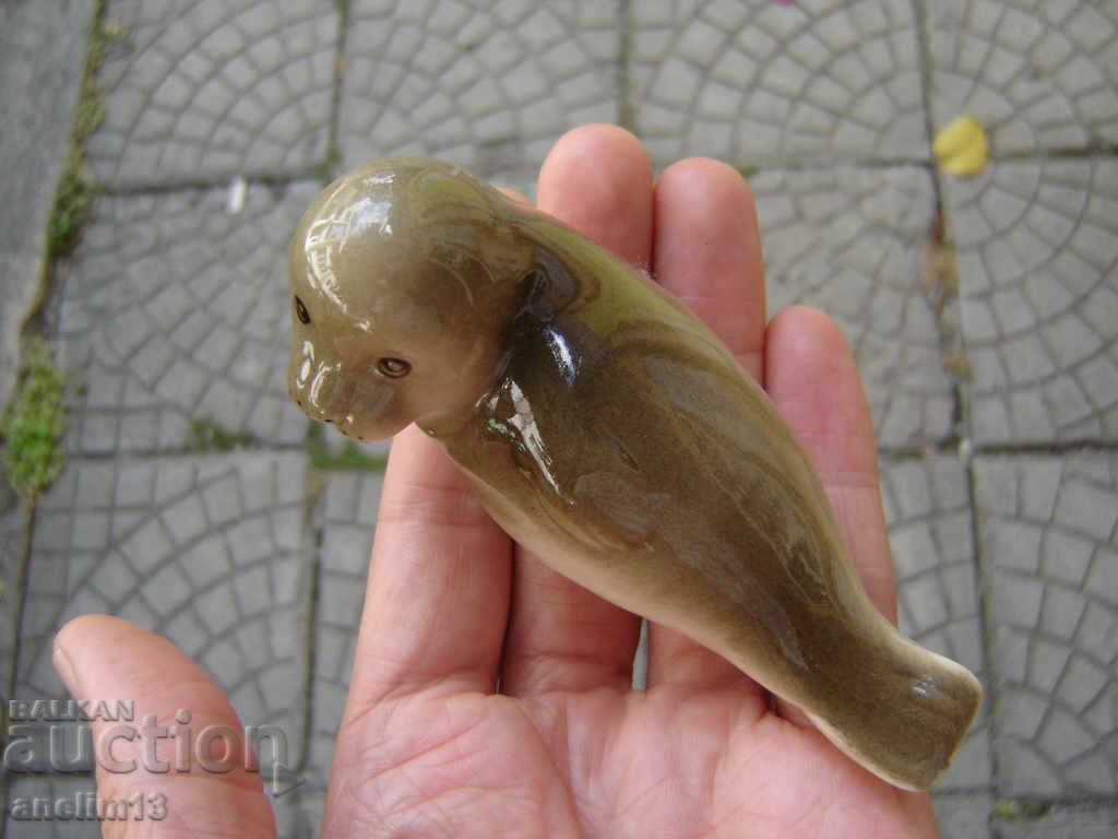 Auction STAR PORCELAIN SEAL Auction STAR PORCELAIN SEAL