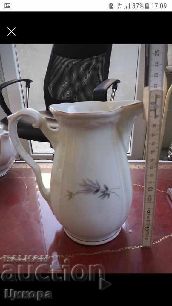 BULGARIAN PORCELAIN BAROQUE JAR Porcelain with price 60.00 BGN | € 30.68 BULGARIAN PORCELAIN BAROQUE JAR Porcelain with price 60.00 BGN | € 30.68