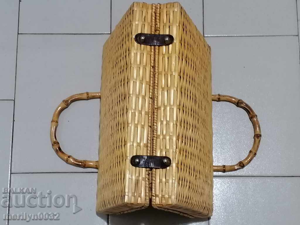 Delivery of Old lady's bamboo bag Japan briefcase, suitcase, wallet