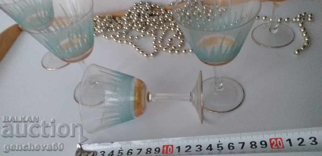 Доставка на Ретро чаши за вино с високо столче и емайл