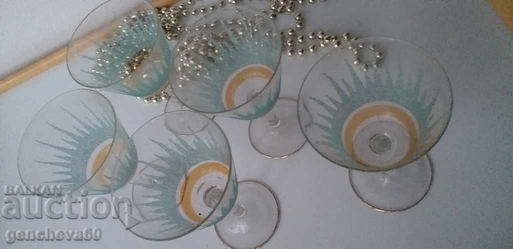 Ретро чаши за вино с високо столче и емайл - 7