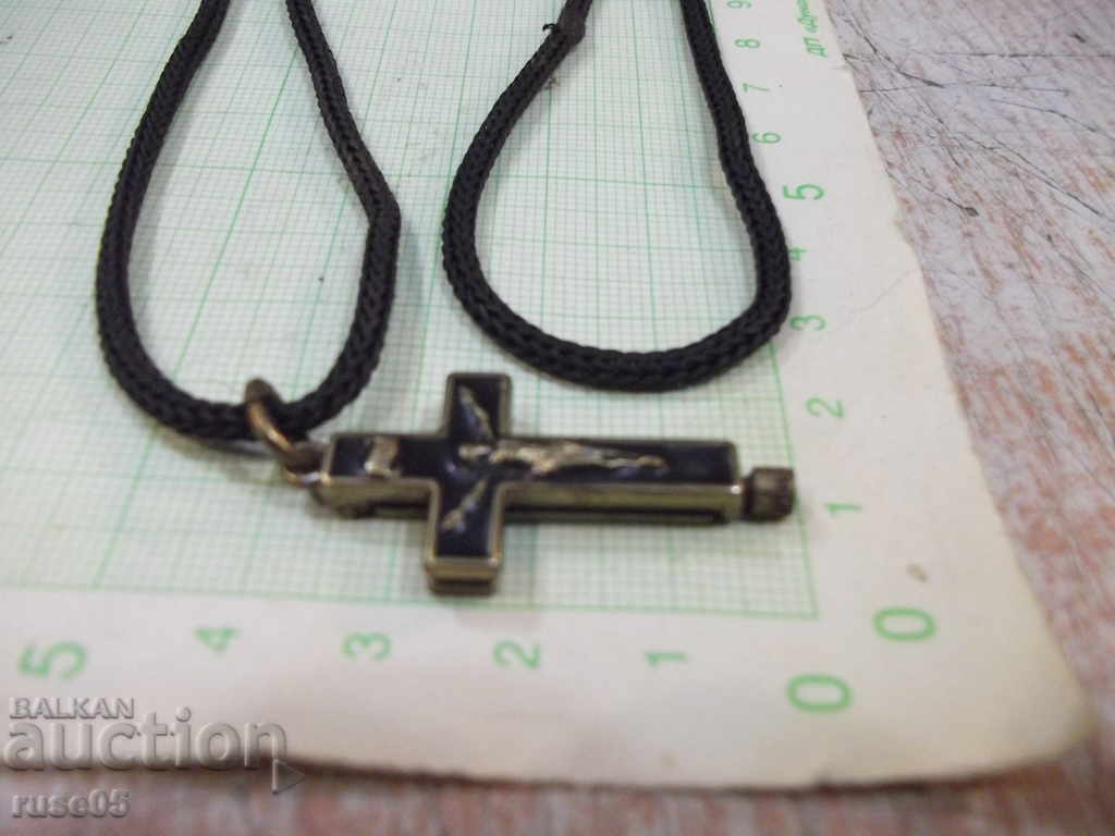 Delivery of Cross with crucifix bronze reliquary