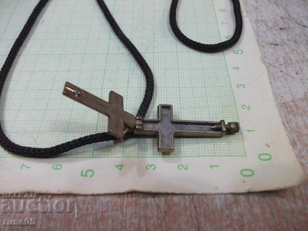 Cross with crucifix bronze reliquary - 7