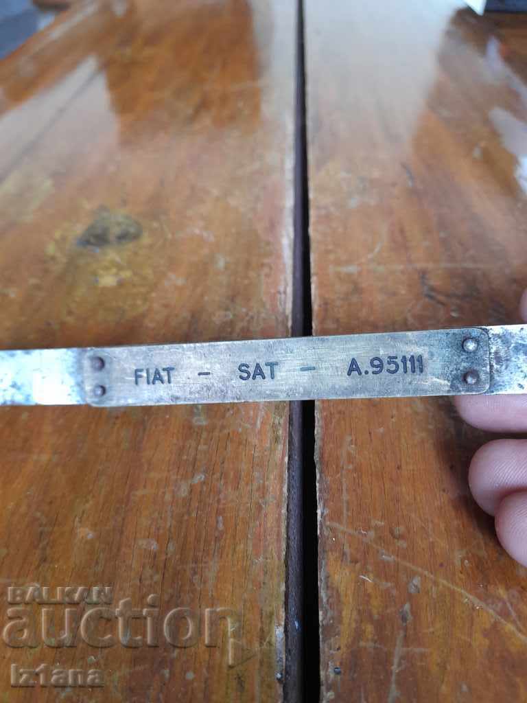 Vechi indicator de aer Fiat cu preț 10.00 BGN | € 5.11 Vechi indicator de aer Fiat cu preț 10.00 BGN | € 5.11