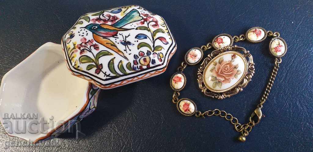 Vintage scarf brooch, bracelet and jewelry box/porcelain - 5 Vintage scarf brooch, bracelet and jewelry box/porcelain - 5