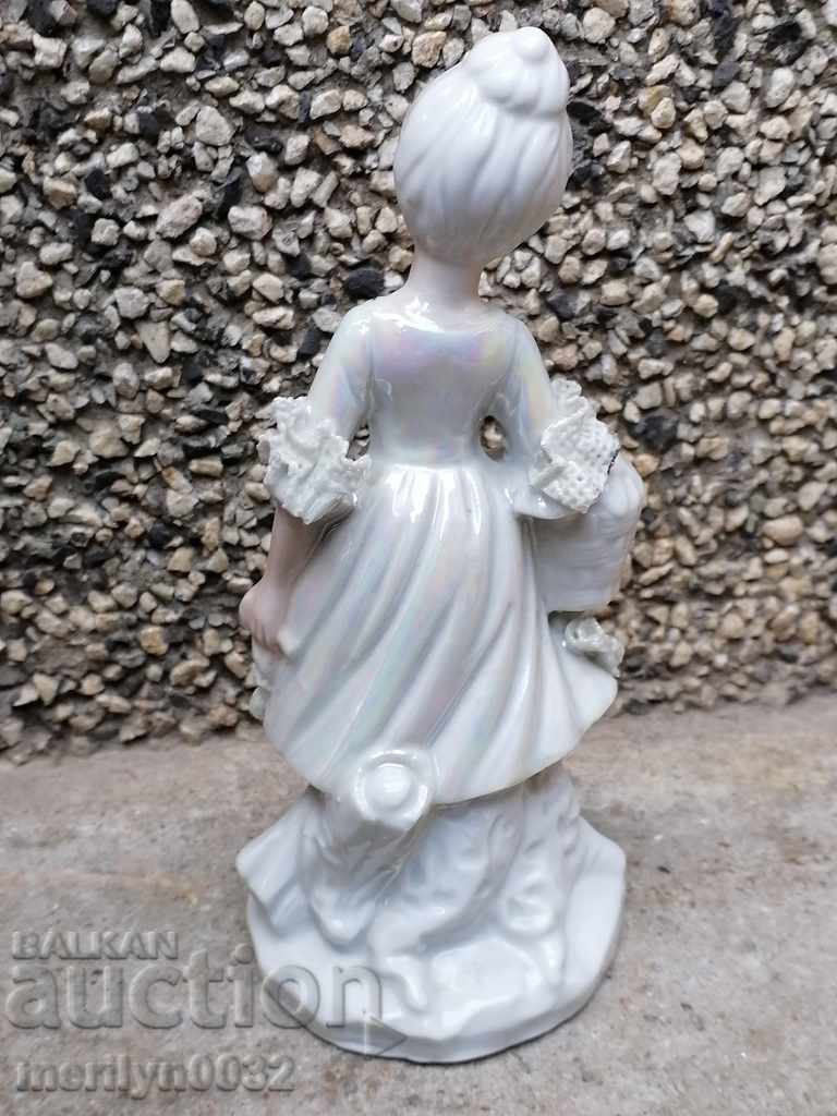 Old porcelain figure, plastic, figurine, porcelain - 6 Old porcelain figure, plastic, figurine, porcelain - 6