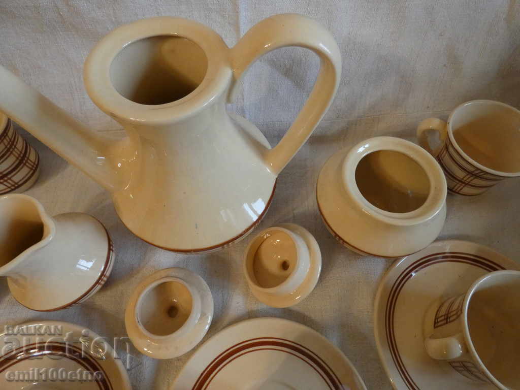 Auction  Tea set