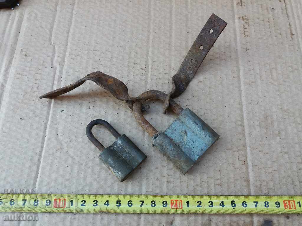 SET OF 2 PIECES - LOCKS with price 2.49 BGN | € 1.27 SET OF 2 PIECES - LOCKS with price 2.49 BGN | € 1.27