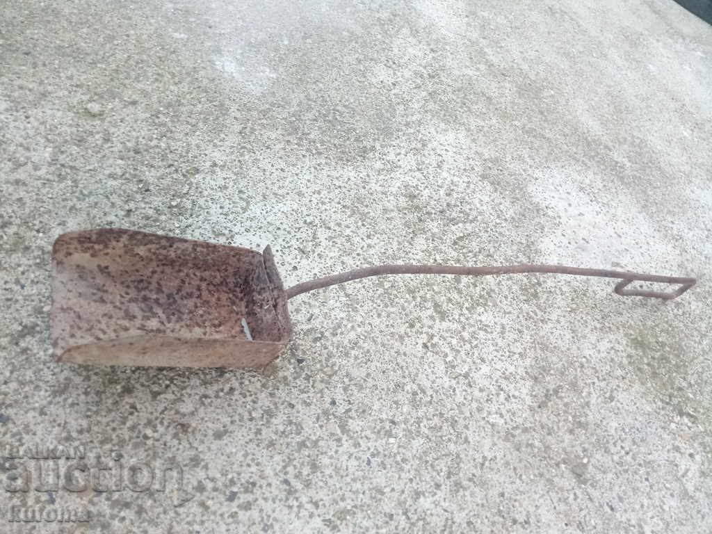 Παλιά λεπίδα φτυαριού με τιμή 19.99 BGN | € 10.22 Παλιά λεπίδα φτυαριού με τιμή 19.99 BGN | € 10.22