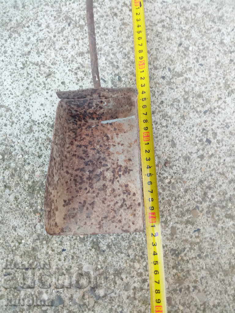 Δημοπρασία Παλιά λεπίδα φτυαριού Δημοπρασία Παλιά λεπίδα φτυαριού