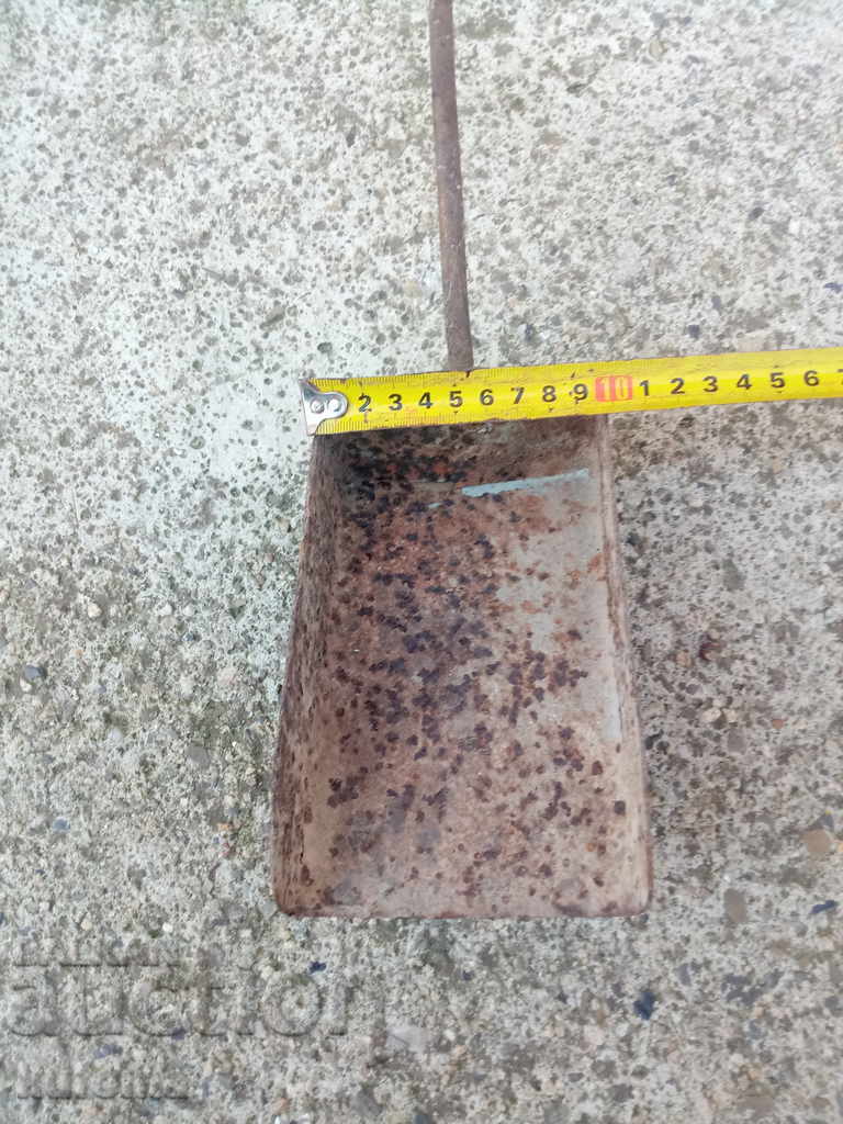 Παράδοση Παλιά λεπίδα φτυαριού Παράδοση Παλιά λεπίδα φτυαριού